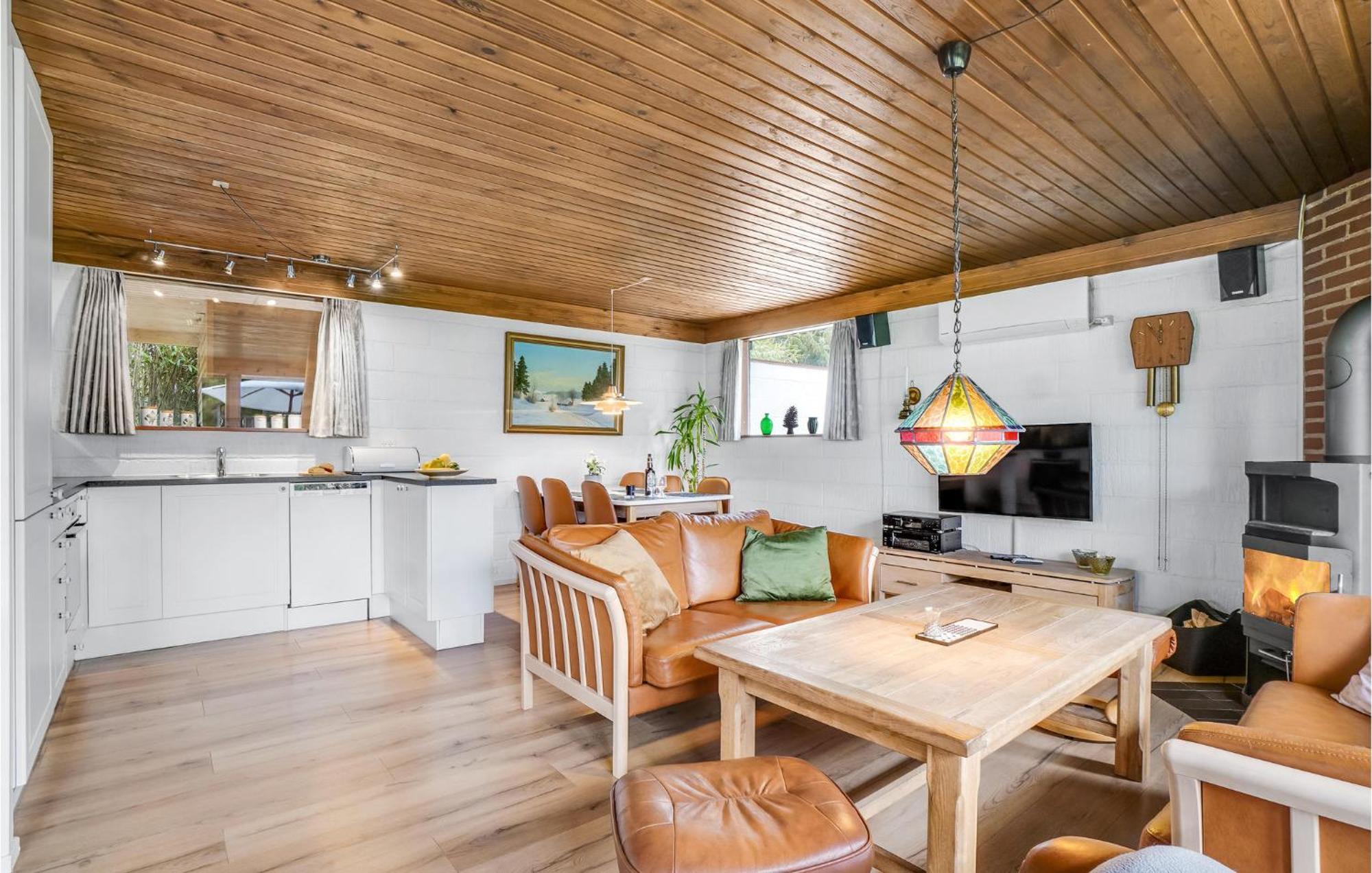 Amazing Home In Kalundborg With Kitchen Exterior photo